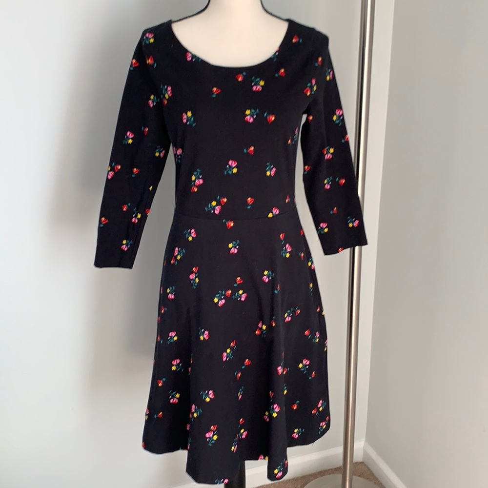 Black small floral pattern dress NWOT